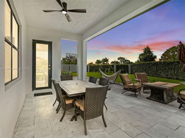 17577 SW 41st St, Miramar FL 33029