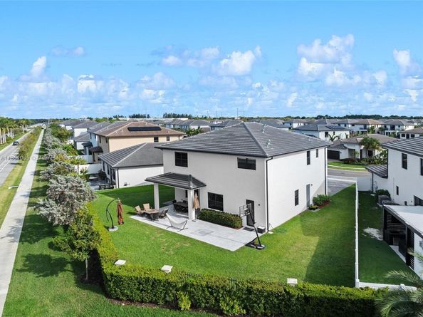 17577 SW 41st St, Miramar FL 33029