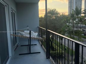 3642 NE 171st St 307, North Miami Beach FL 33160