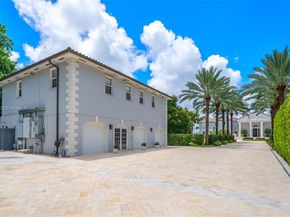 5940 N Bay Rd, Miami Beach FL 33140