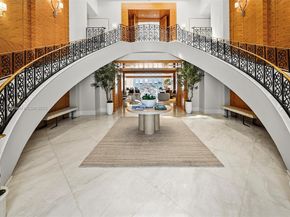 5940 N Bay Rd, Miami Beach FL 33140