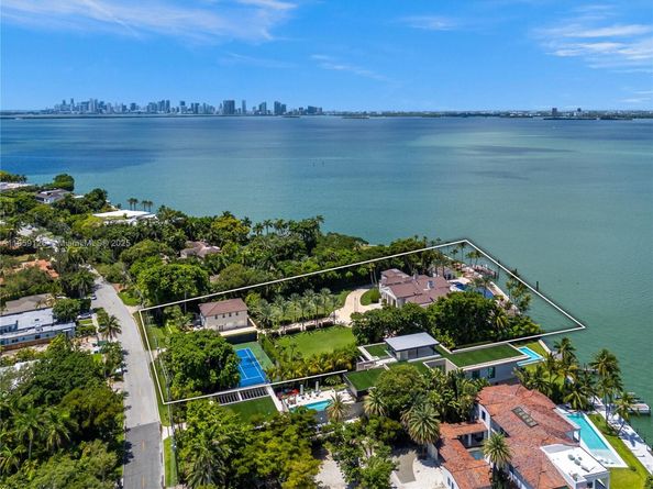 5940 N Bay Rd, Miami Beach FL 33140