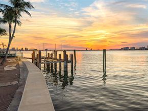5940 N Bay Rd, Miami Beach FL 33140
