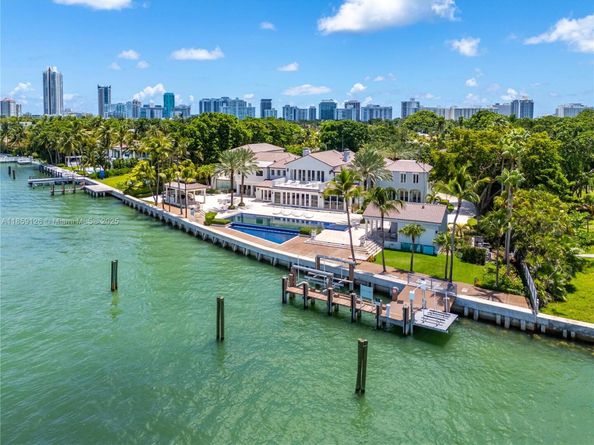 5940 N Bay Rd, Miami Beach FL 33140