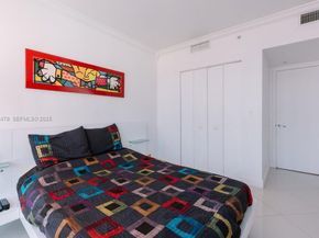 92 SW 3RD St 1512, Miami FL 33130