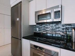 92 SW 3RD St 1512, Miami FL 33130