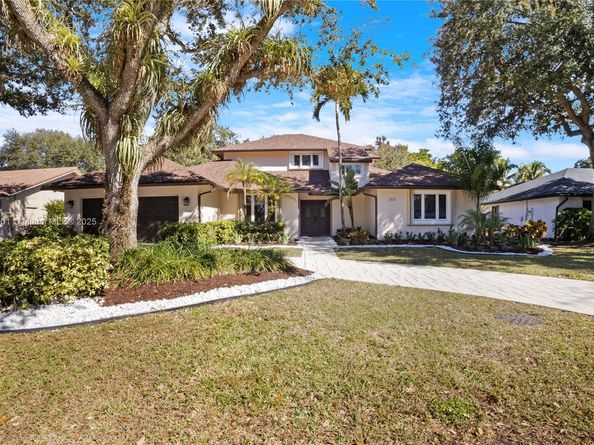 1031 SW 91st Ave, Plantation FL 33324