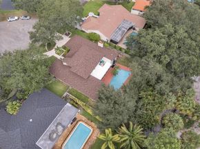 1031 SW 91st Ave, Plantation FL 33324