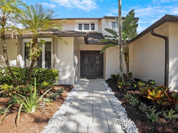 1031 SW 91st Ave, Plantation FL 33324
