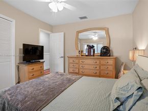 1031 SW 91st Ave, Plantation FL 33324