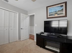 1031 SW 91st Ave, Plantation FL 33324