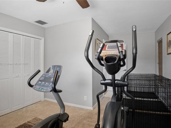 1031 SW 91st Ave, Plantation FL 33324