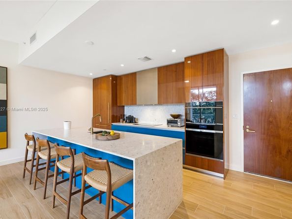 2678 Tigertail Ave 302, Coconut Grove FL 33133