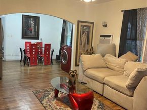 404 NW 23rd Ct, Miami FL 33125