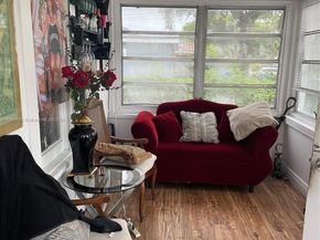 404 NW 23rd Ct, Miami FL 33125