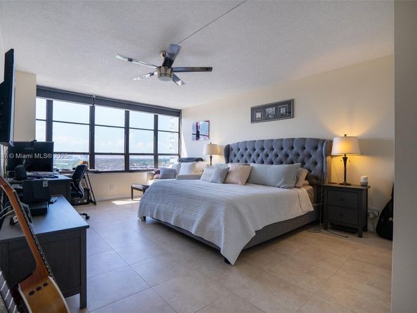 500 Three Islands Blvd 1008, Hallandale Beach FL 33009