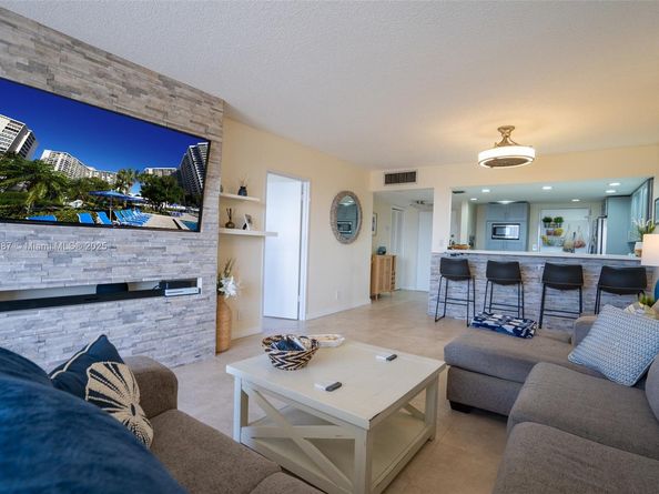 500 Three Islands Blvd 1008, Hallandale Beach FL 33009