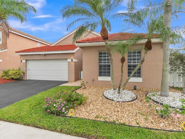 362 Bridgeton Rd, Weston FL 33326