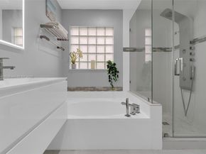 362 Bridgeton Rd, Weston FL 33326