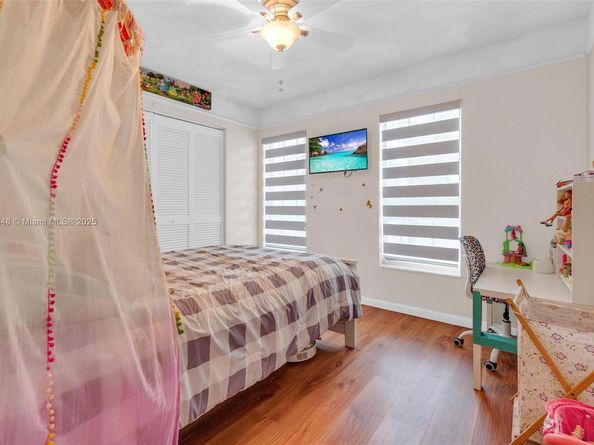 362 Bridgeton Rd, Weston FL 33326