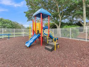 362 Bridgeton Rd, Weston FL 33326