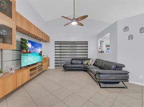 362 Bridgeton Rd, Weston FL 33326