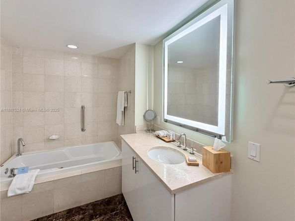 505 N Fort Lauderdale Beach Blvd 1915, Fort Lauderdale FL 33304
