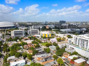 1060 NW 7th St 101, Miami FL 33136
