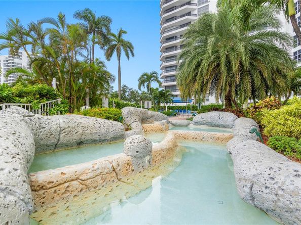 3530 Mystic Pointe Dr 1714, Aventura FL 33180