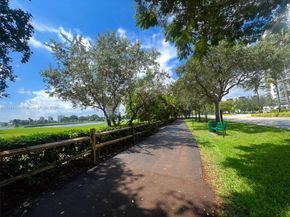 3530 Mystic Pointe Dr 1714, Aventura FL 33180