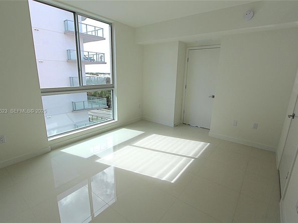 7875 NW 107th Ave 519, Doral FL 33178