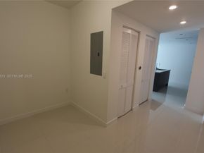 7875 NW 107th Ave 519, Doral FL 33178