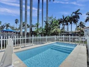 1611 Mayo St, Hollywood FL 33020