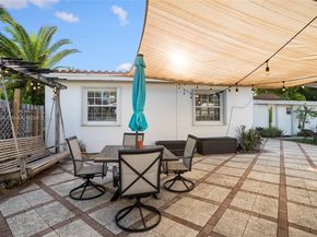 1611 Mayo St, Hollywood FL 33020