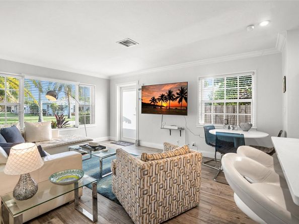 1611 Mayo St, Hollywood FL 33020