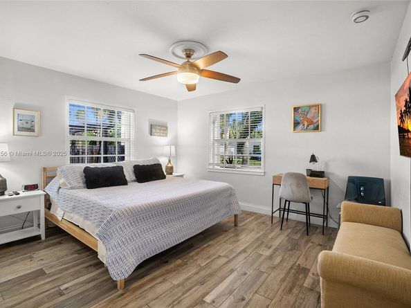 1611 Mayo St, Hollywood FL 33020