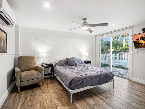 1611 Mayo St, Hollywood FL 33020