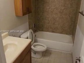 3905 N Nob Hill Rd 103, Sunrise FL 33351