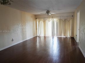 3905 N Nob Hill Rd 103, Sunrise FL 33351