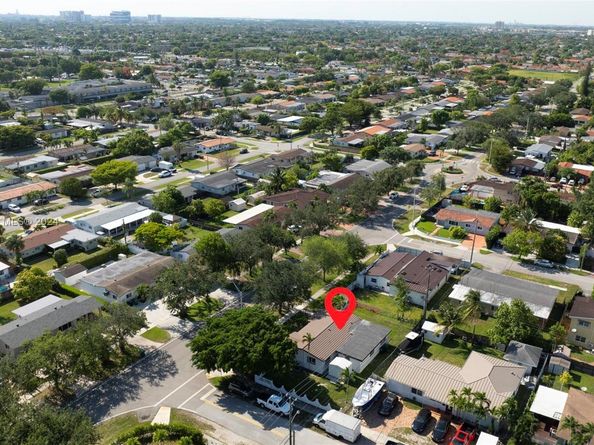 2901 SW 92nd Ave, Miami FL 33165
