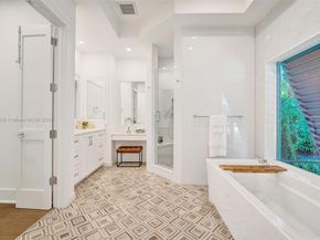 1206 E Lake Dr, Fort Lauderdale FL 33316