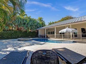 1206 E Lake Dr, Fort Lauderdale FL 33316