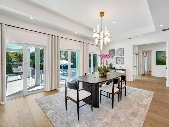 1206 E Lake Dr, Fort Lauderdale FL 33316
