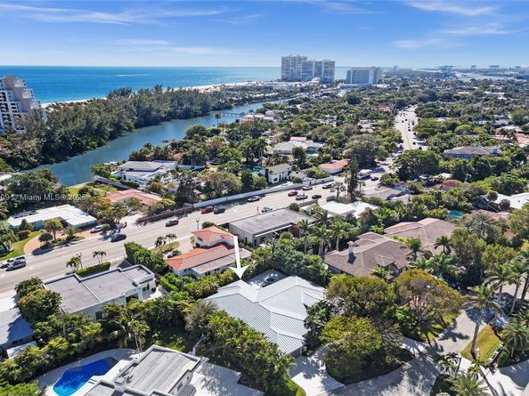 1206 E Lake Dr, Fort Lauderdale FL 33316