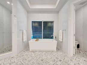 1206 E Lake Dr, Fort Lauderdale FL 33316