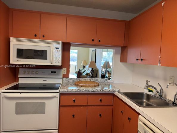 3180 Holiday Springs Blvd 5112, Margate FL 33063