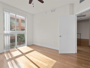 7285 SW 90th St D414, Miami FL 33156