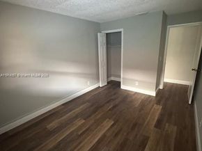 7810 SW 10th St, North Lauderdale FL 33068