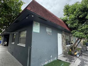 7810 SW 10th St, North Lauderdale FL 33068