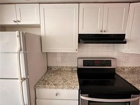 680 Tennis Club Dr 107, Fort Lauderdale FL 33311